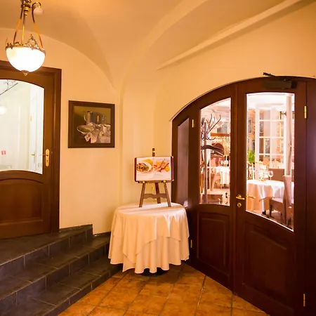 Old Boutique 