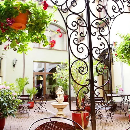 Old Boutique Vecriga Hotel